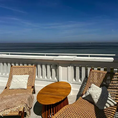 Luxury With Rooftop Terrace In Appartement